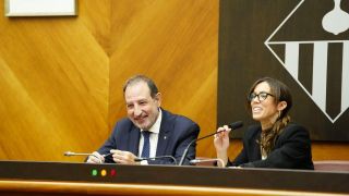 El conseller de Justícia i Qualitat Democràtica, Ramon Espadaler, y la alcaldesa de Sabadell, Marta Farrés