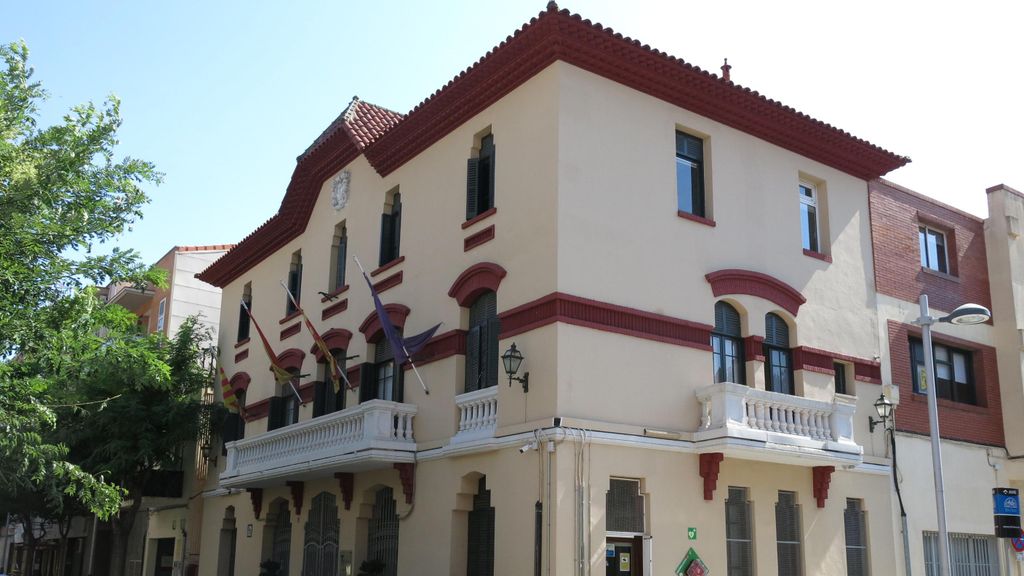 Façana de l'Ajuntament de Sant Joan Despí
