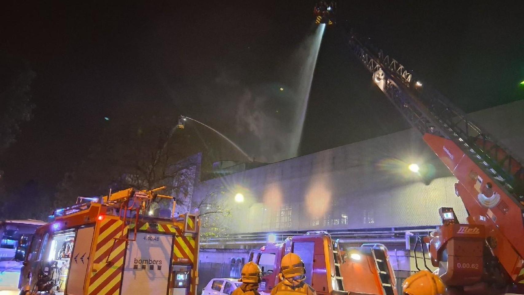 Incendio en una farmacéutica de Mollet