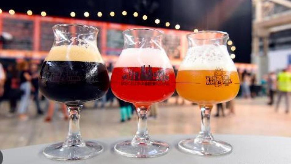 Muestra de cervezas en el Barcelona Beer Festival