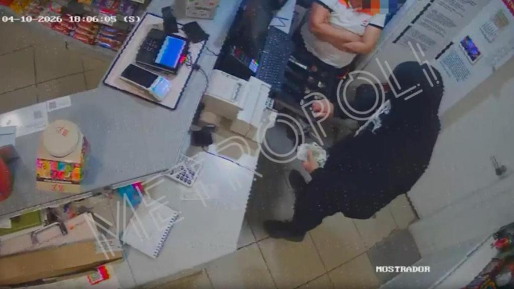 Imagen de 'El Chincheta' en su último atraco a una gasolinera de Badalona