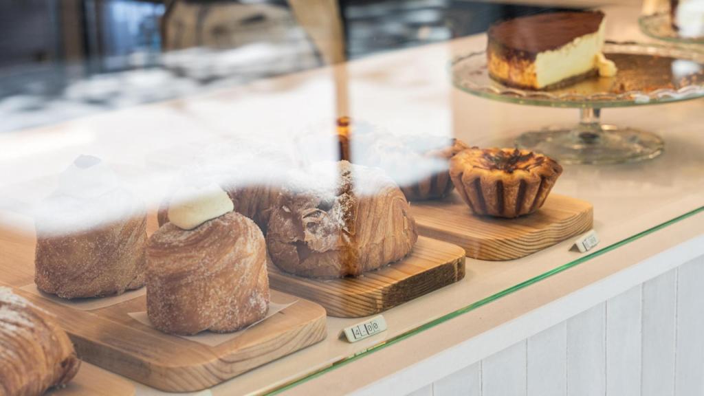 Pasteles del nuevo local de Jon Cake en el Poblenou