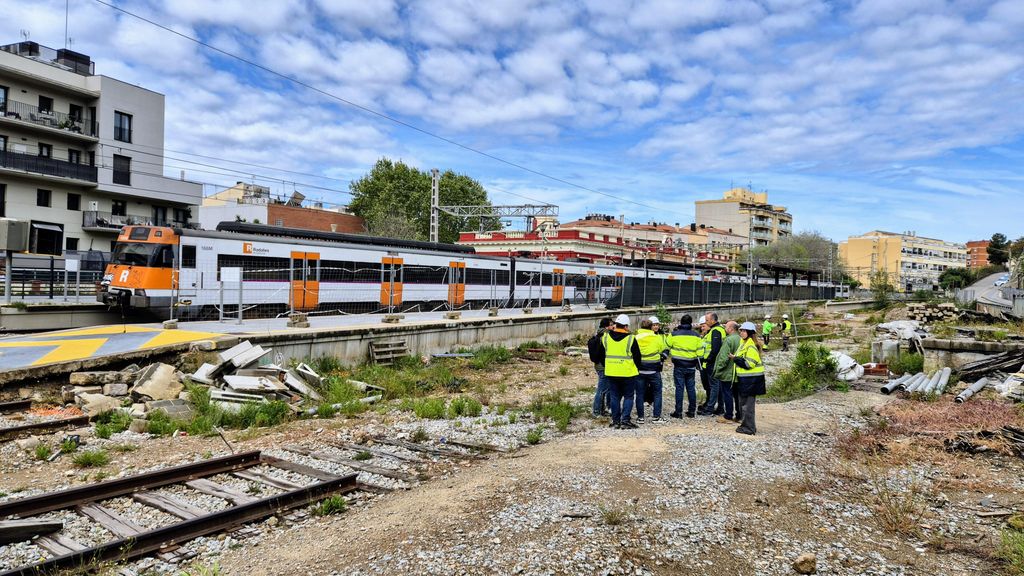 Obras en la estación de Renfe de Molins de Rei