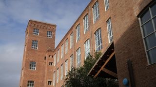 Exterior de la Fábrica de Creación Fabra i Coats en Sant Andreu