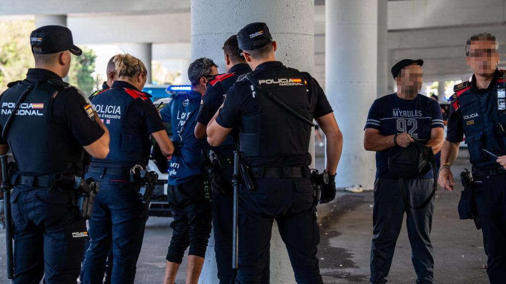 Agentes de la Policía Nacional en un operativo