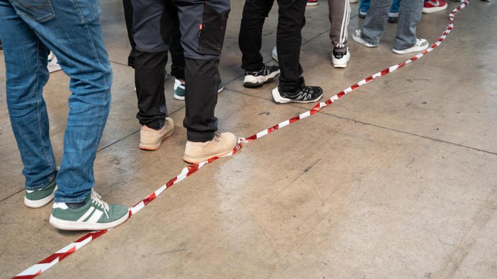 Cues en el procés de regularització extraordinària d'immigrants