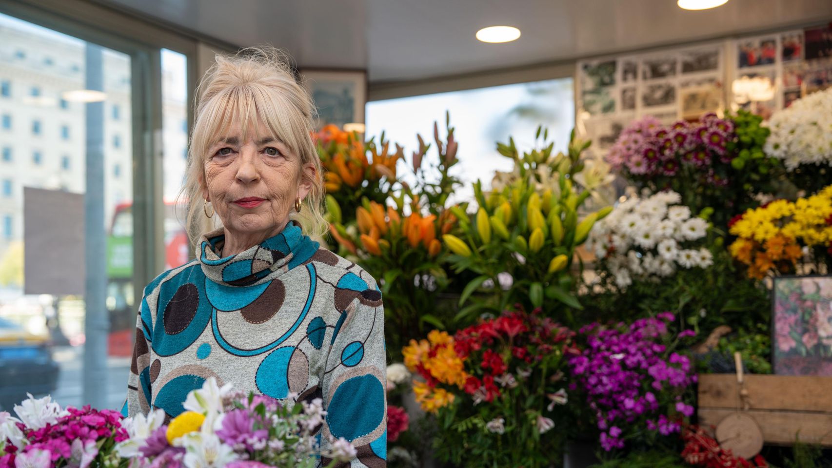 Quiosco de flores 'Carolina' en Plaza Catalunya por las obras de La Rambla