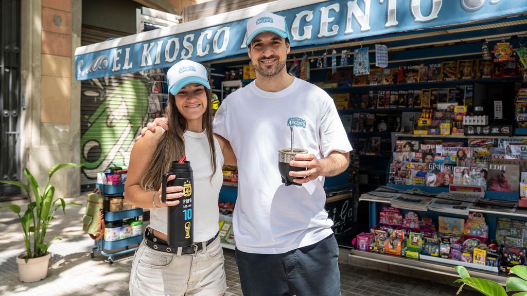 Ailín y Facundo, los hermanos al frente del kiosco argento