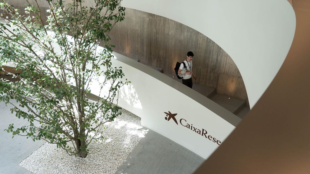 Entrada al CaixaResearch Institute, el primer centre d'immunologia d'Espanya
