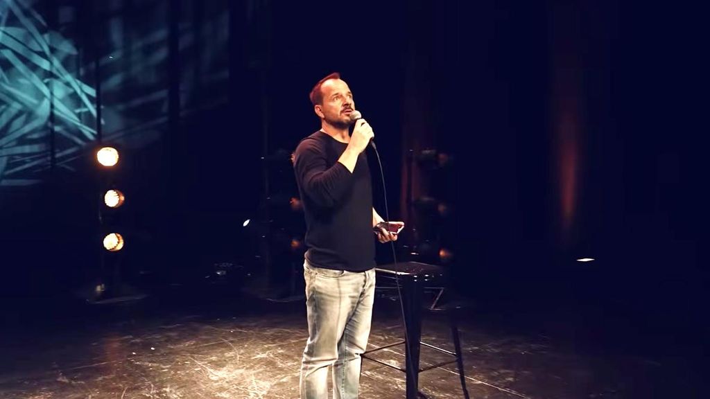 Àngel Martín durant un assaig