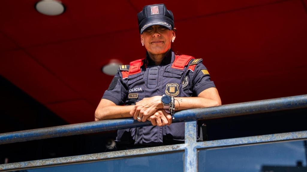 Elena Martínez, la nueva intendenta jefa de la comisaría de mossos de Badalona, durante su entrevista con Metrópoli