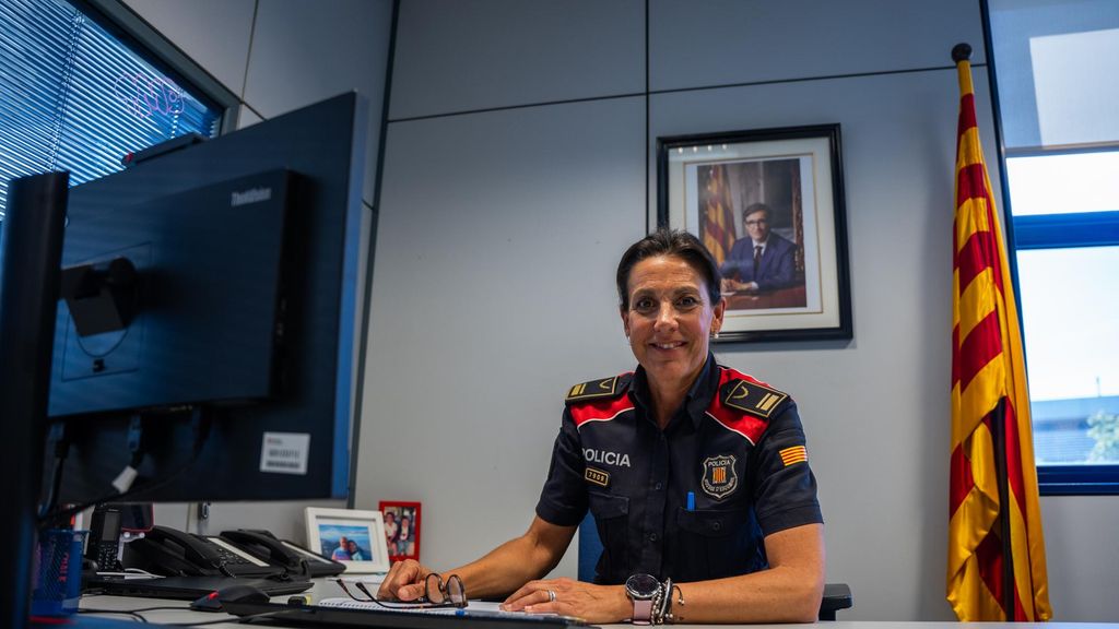 Elena Martínez, la nova intendenta en cap de la comissaria de mossos de Badalona, durant la seva entrevista amb Metrópoli