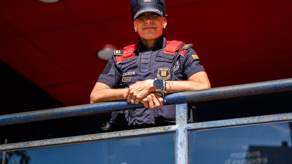 Elena Martínez, la nova intendenta en cap de la comissaria de mossos de Badalona, durant la seva entrevista amb Metrópoli