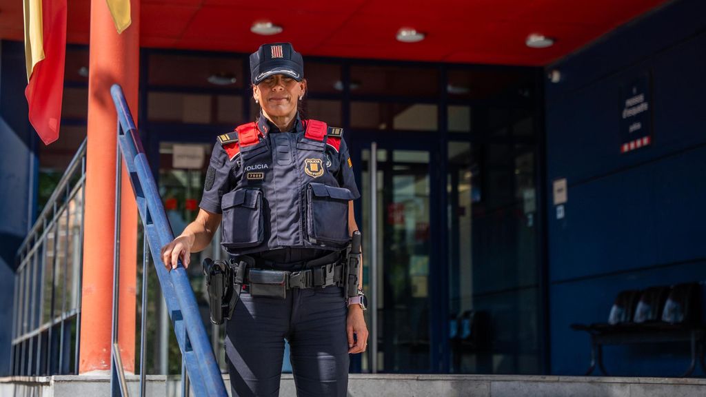 Elena Martínez, la nova intendenta en cap de la comissaria de mossos de Badalona, durant la seva entrevista amb Metrópoli