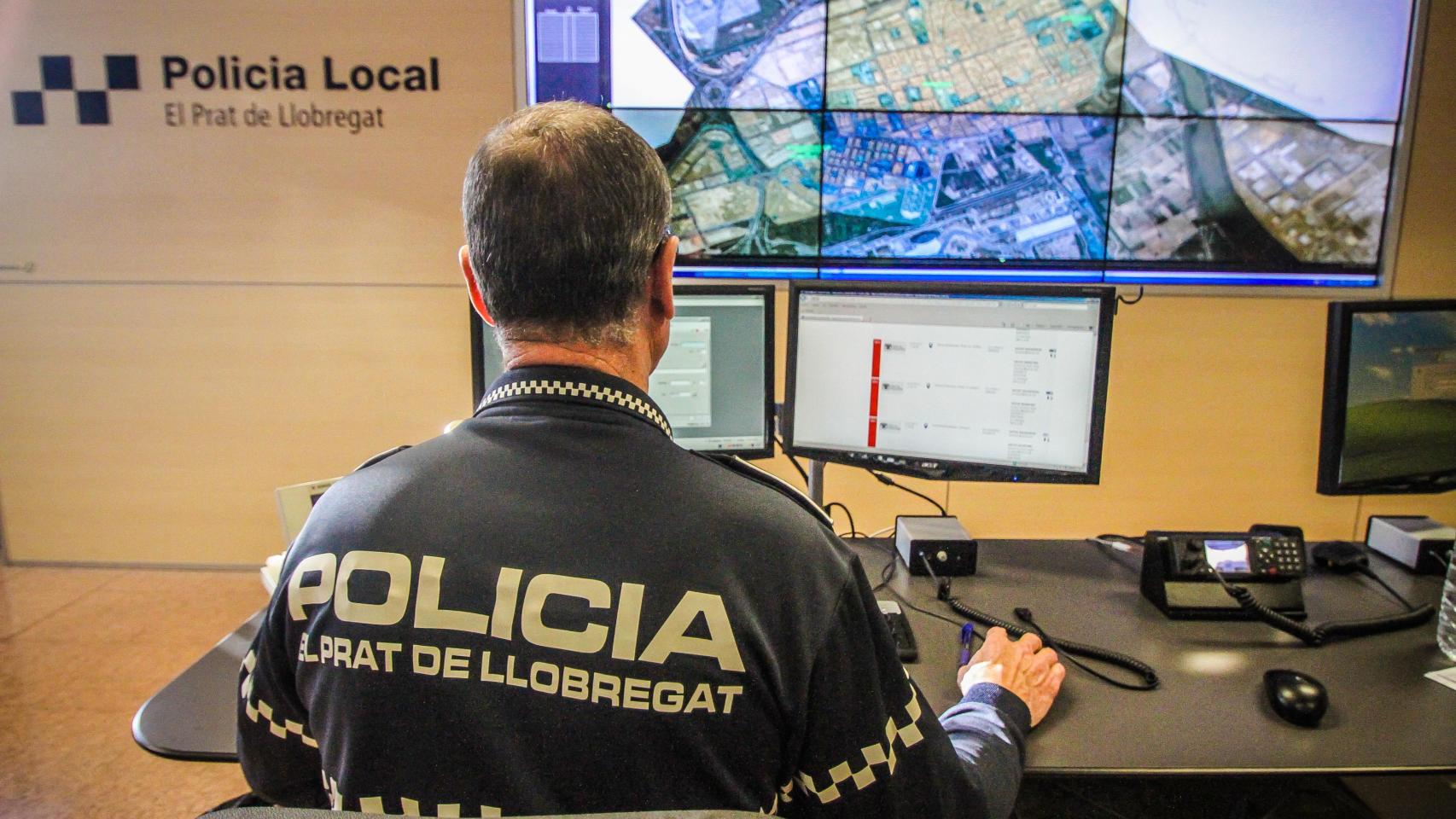 La policía local de El Prat en una imagen de archivo