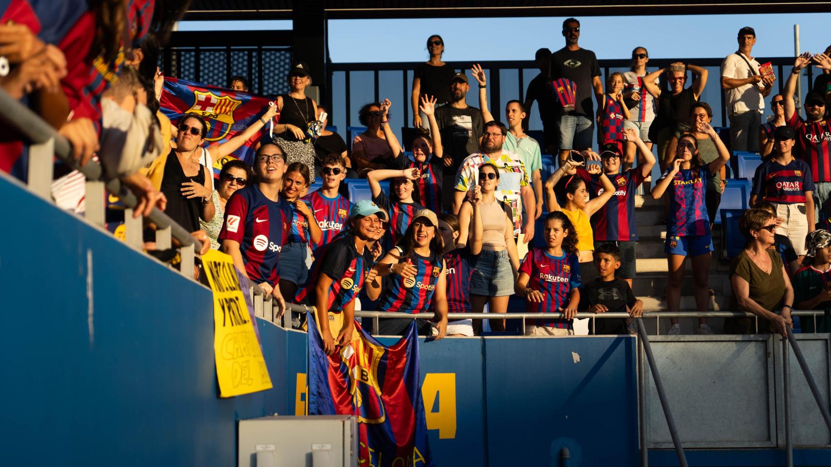Los vecinos del Johan en Sant Joan Despí, contrarios a la ampliación: “Cuando juega el Barça esto es un follón”