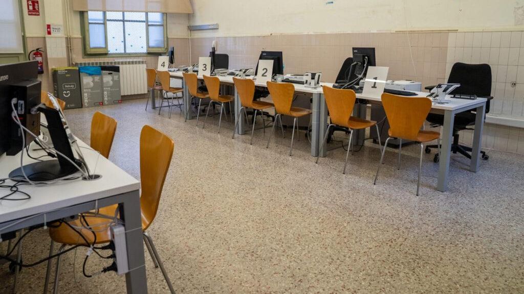 Nou punt d'atenció a Hostafrancs per facilitar la regularització de migrants