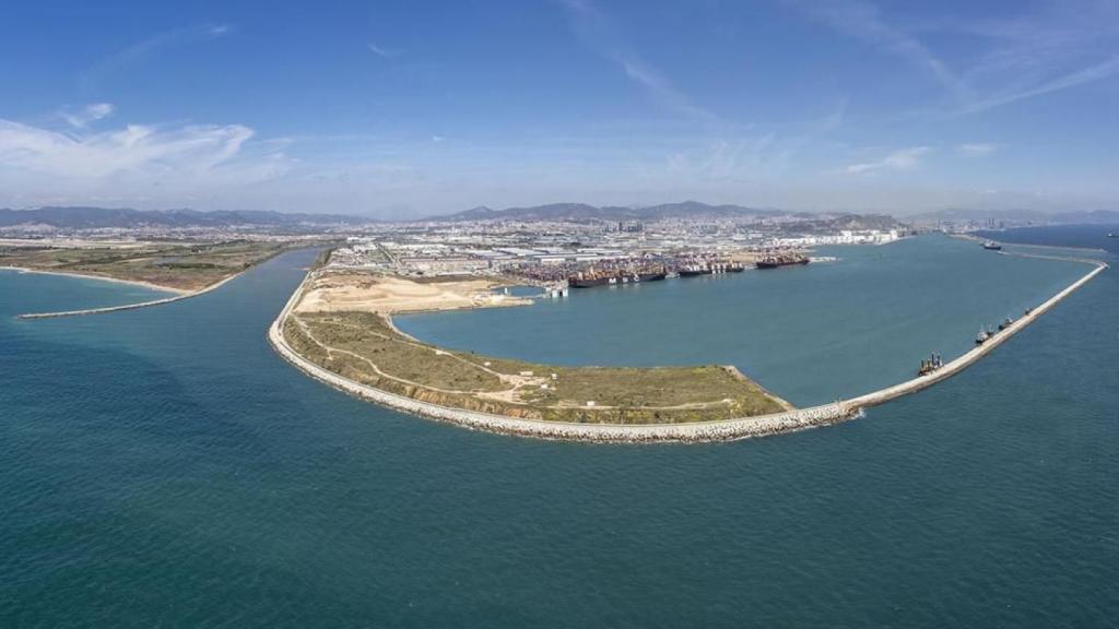 Vista aèria del moll del Prat del Port de Barcelona