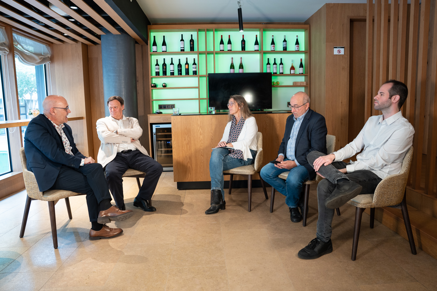 El director de Trànsit, Ramon Lamiel, responde a las preguntas de los periodistas en 'Hotel Metrópoli'
