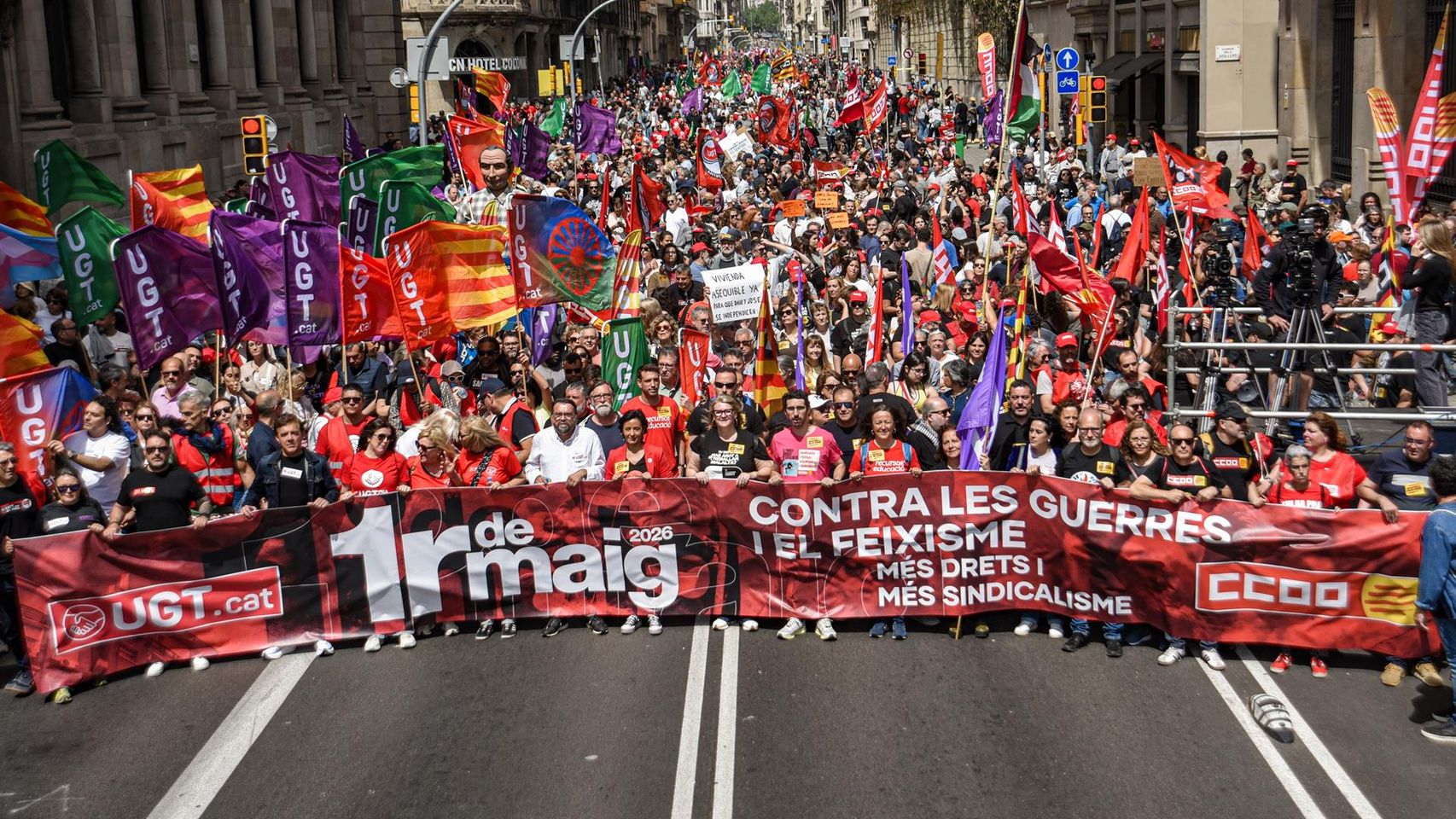 La manifestación de la UGT y CC.OO. en Barcelona por el 1 de mayo de 2026