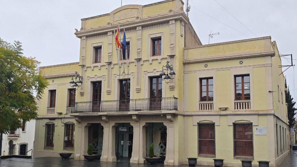 Ayuntamiento de Tiana