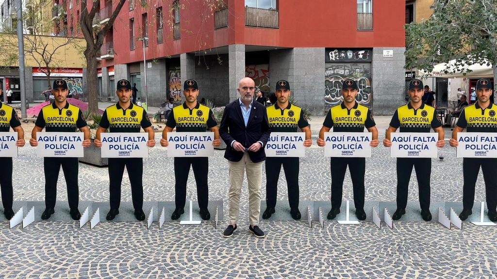 Sirera (PP) presenta al campaña 'Calles seguras' en el Raval de Barcelona
