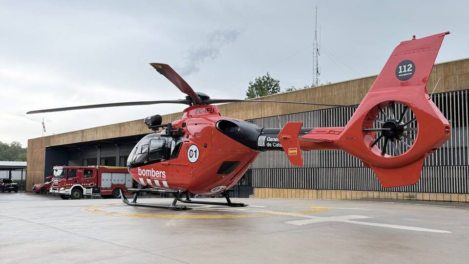 La unitat que s'ha posat en funcionament a Olot, sota els Bombers