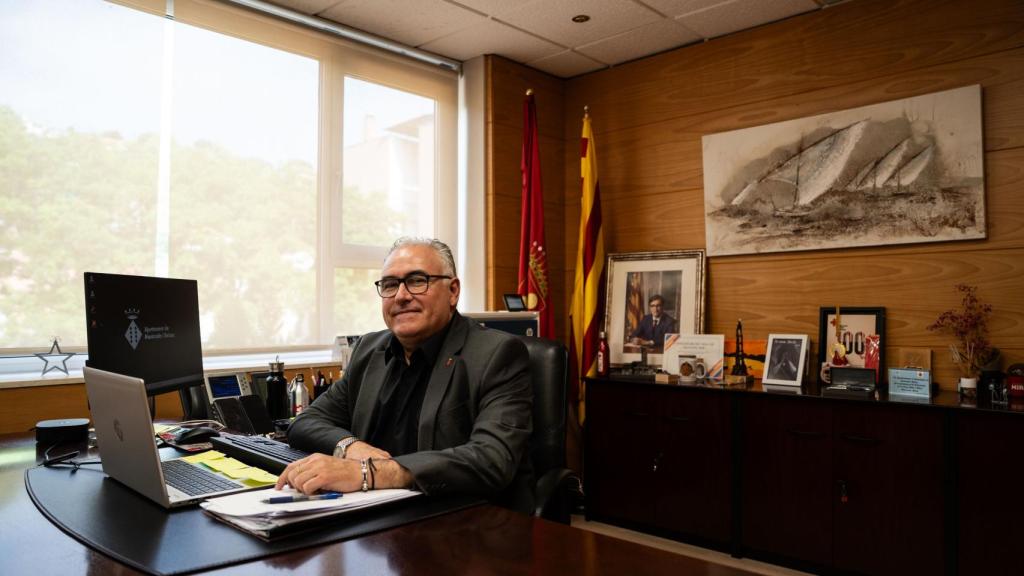 Bartolomé Egea, alcalde de Montcada i Reixac, durant l'entrevista amb Metrópoli
