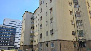 Bloque de la avenida Marquès de Mont-Roig de Badalona que el Incasòl derribará
