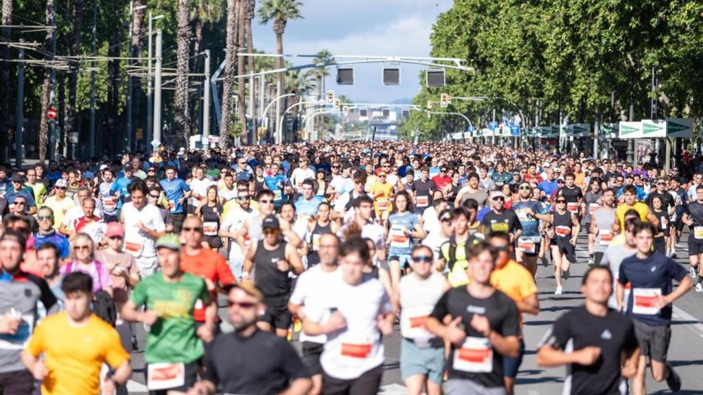 La 46 Cursa de El Corte Inglés reúne a 50.000 participantes en Barcelona