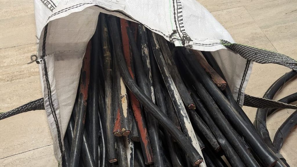 Cablejat robat pels falsos operaris a l'Eixample