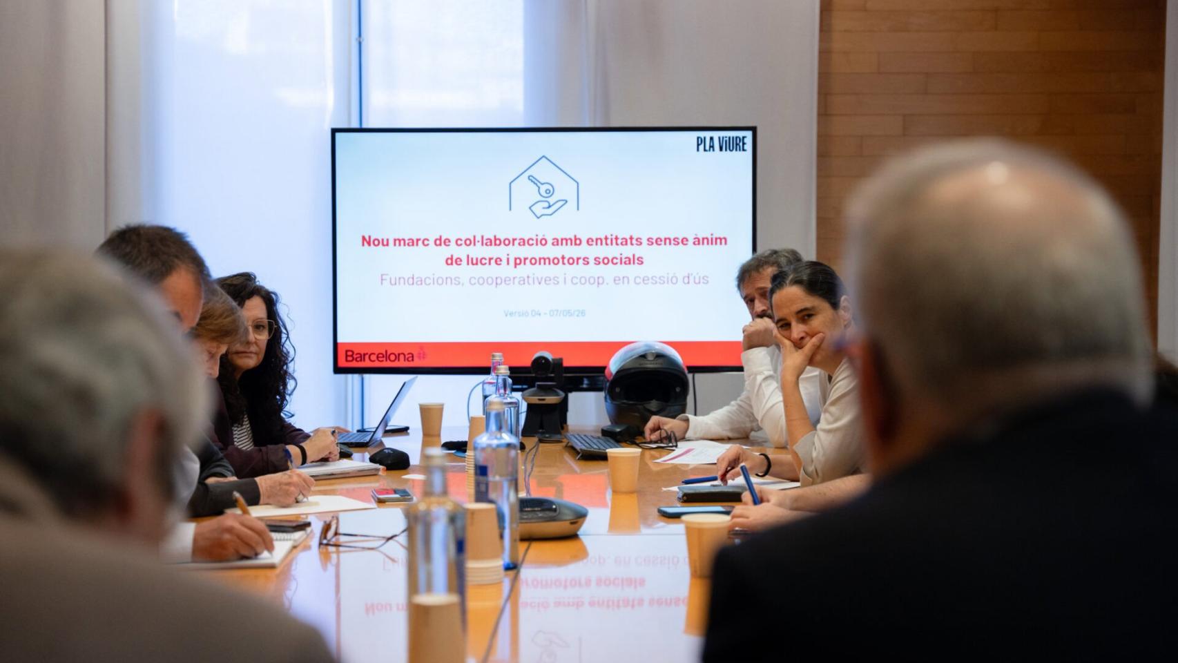 Reunión del Ayuntamiento de Barcelona con entidades del convenio ESAL.