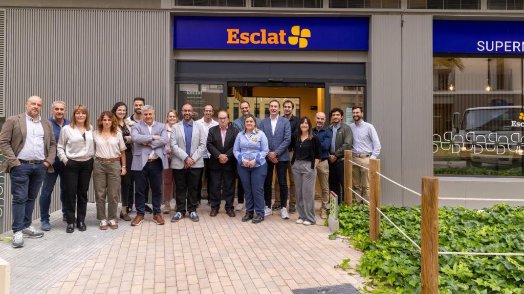Inauguración del nuevo supermercado Esclat en Barcelona