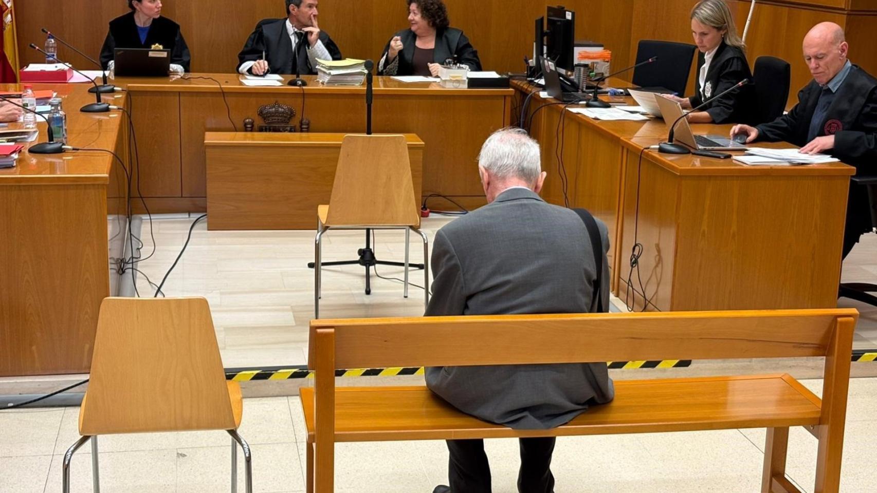 Un alumno del Manyanet Sant Andreu afirma que el padre Calvet le hizo tocamientos y lo amenazó
