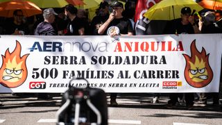 ‘Els 500’ de Serra Soldadura demanen empara al Govern per evitar el tancament: "Si perdo la feina, em destrossen la vida"