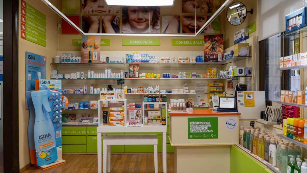 Estado actual de la Farmacia Plaça de la Vila de Santa Coloma
