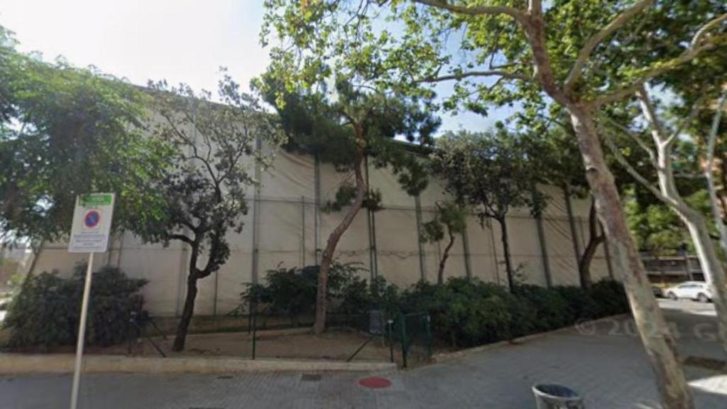 Exterior del poliesportiu la Sagrera