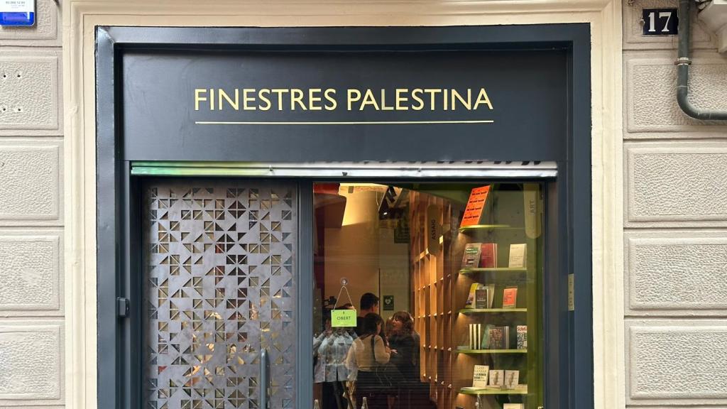Llibreria Finestres Palestina a Gràcia