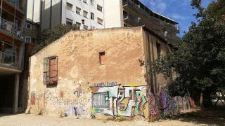 Barcelona desencalla la rehabilitació d'una emblemàtica masia centenària a Can Batlló