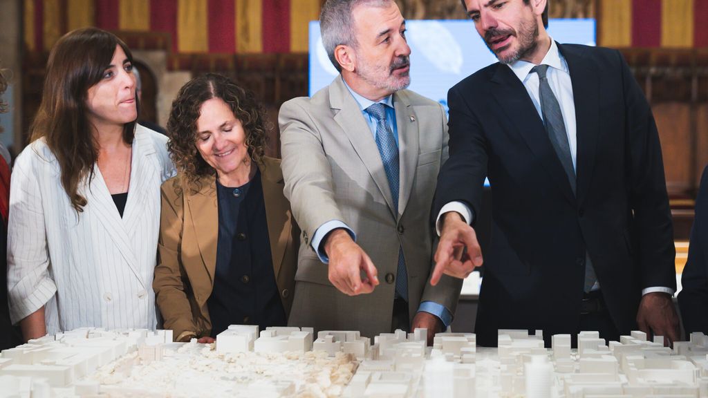 Collboni i Urtasun a l'acte de formalització de la Comissió per a la Ciutadella del Coneixement