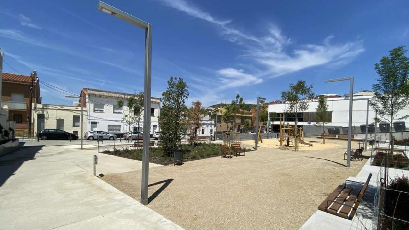 La nueva plaza de Riera Alta en Santa Coloma