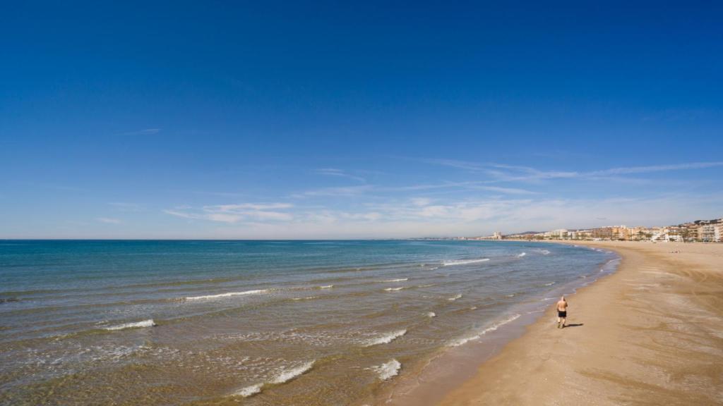 La platja de Calafell en una imatge d'arxiu