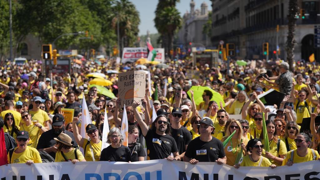 Momento de la manifestación docente de este miércoles, 27 de mayo de 2026, en Barcelona