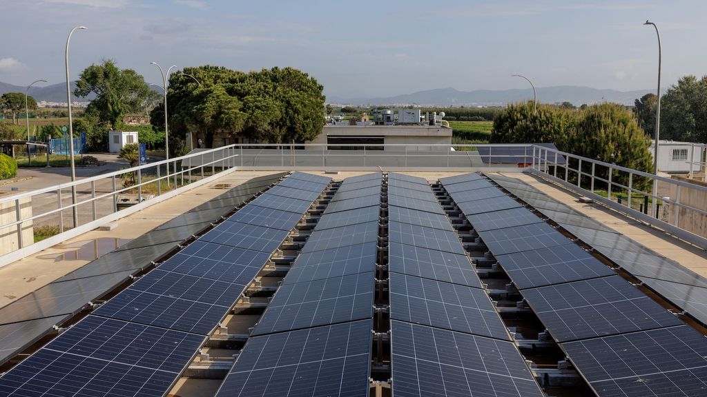 La producció solar fotovoltaica és un projecte clau per a l'autosuficiència energètica