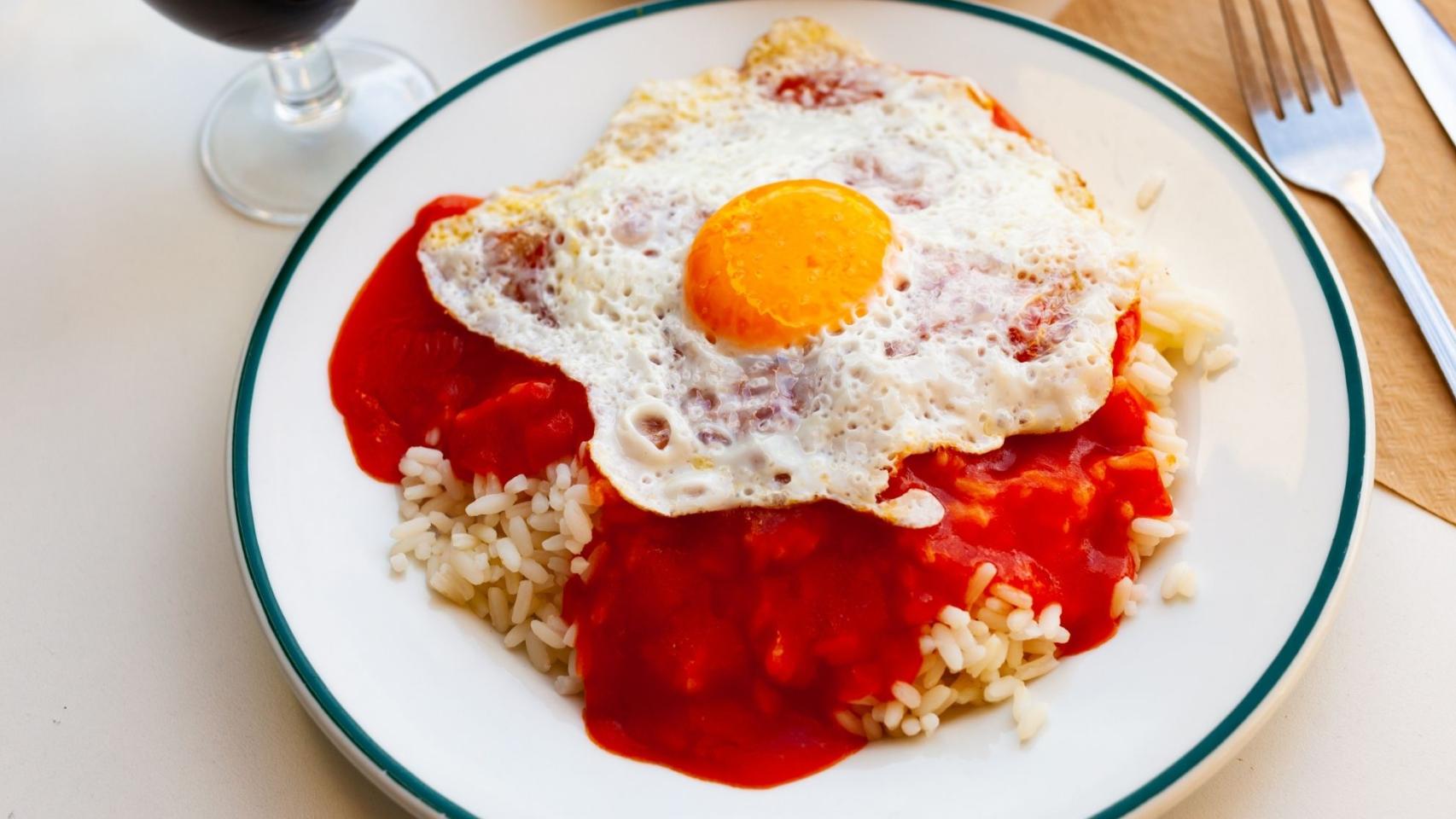 Arroz a la cubana en imagen de archivo