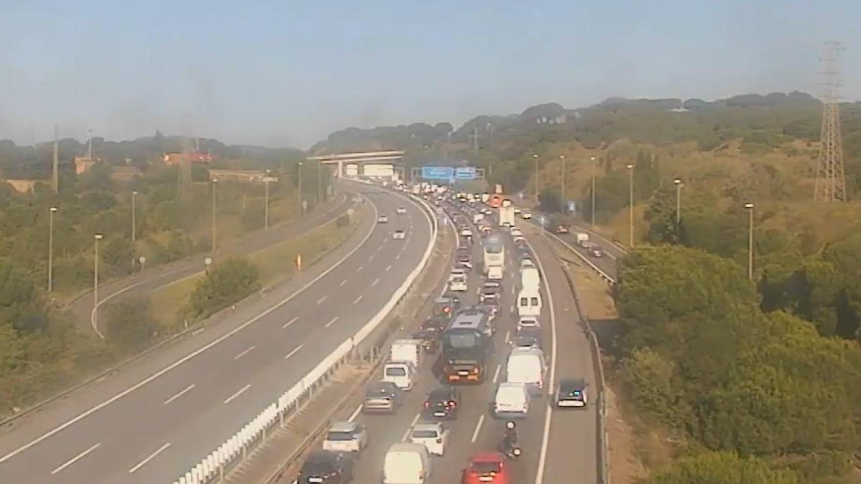 Tráfico en la C-32 en Mataró