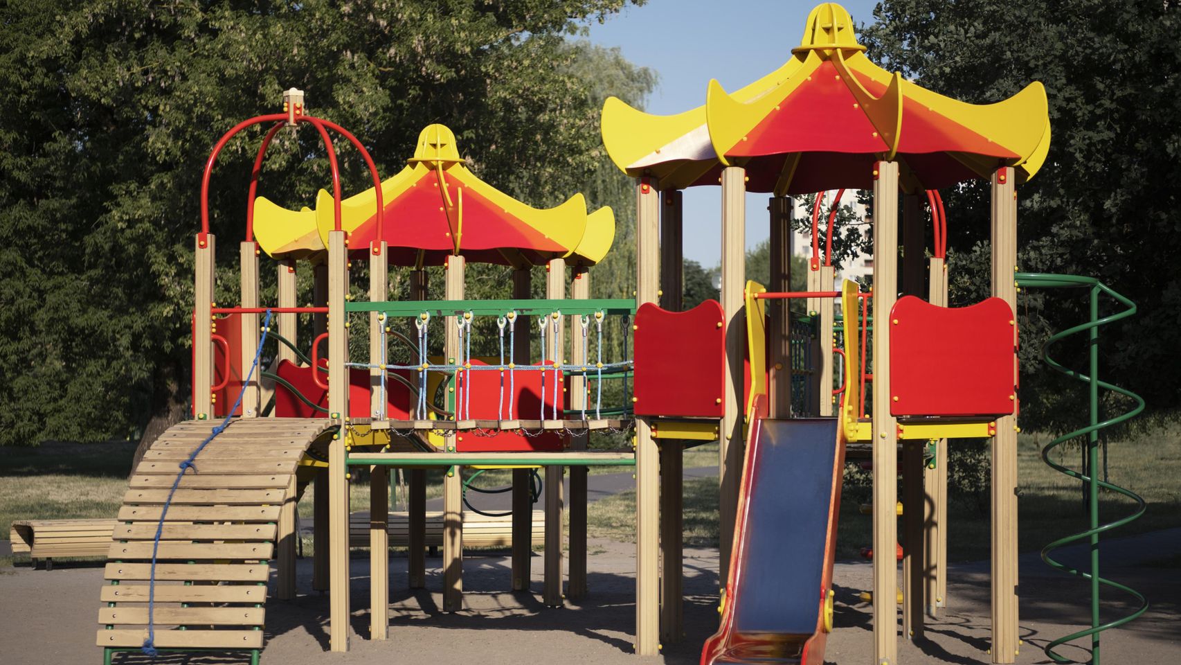 Parque infantil - imagen de archivo / Freepik
