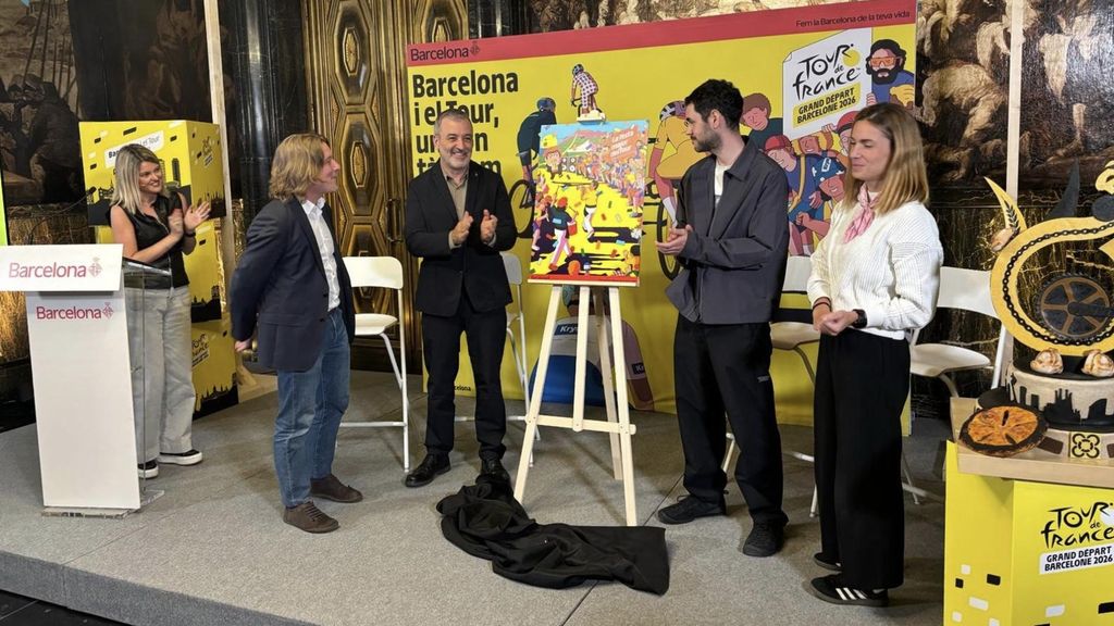 Collboni en la presentación del cartel de la Fiesta Mayor del Tour de Francia unas semanas atrás