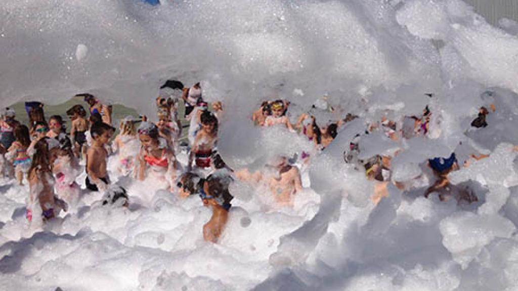 Imagen de archivo de una fiesta de la espuma en Barcelona