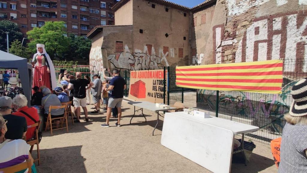 El encuentro vecinal para recuperar la Torre del Fang